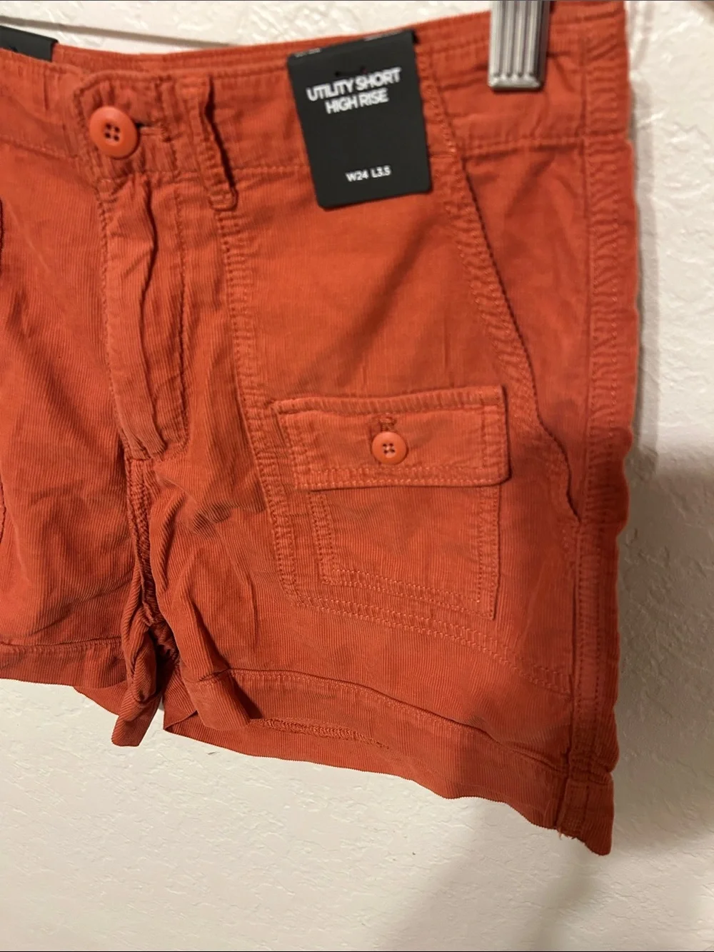 🎩Silver Jeans High-Rise Cargo Pocket Shorts in coral size w24/L3.5 NWT